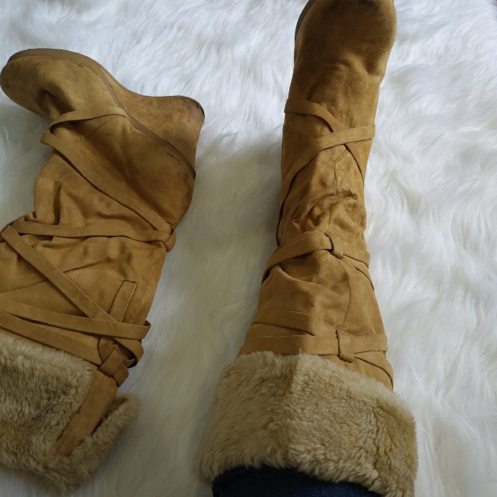 Women's Brown Tall Heeled Boots - Picture 7 of 8